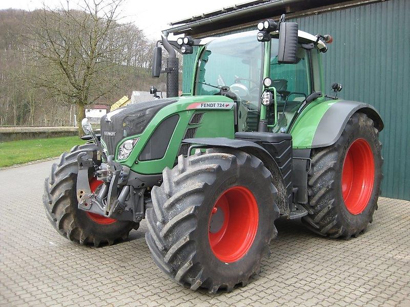 Fendt 724 Erfahrungsbericht Titelbild