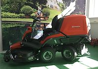 Husqvarna RC 320 Ts AWD Husqvarna RC 320 Ts AWD