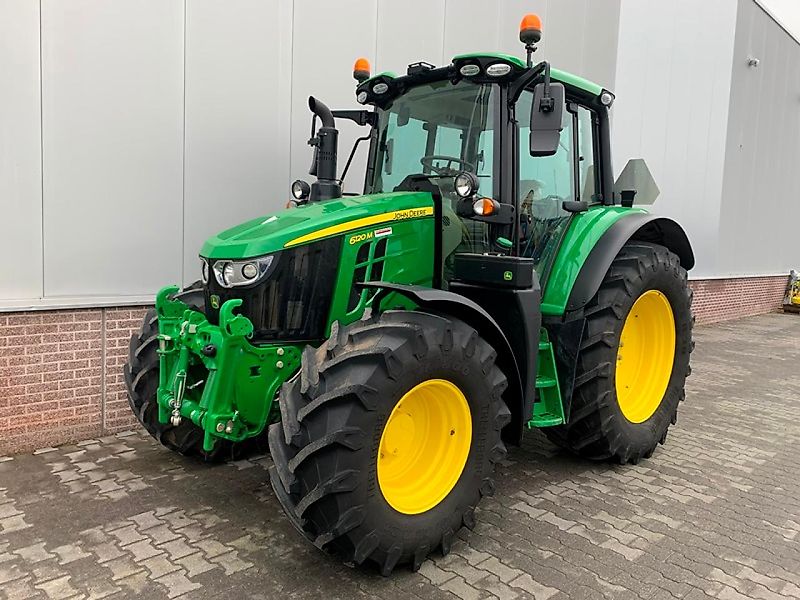 John Deere 6120M