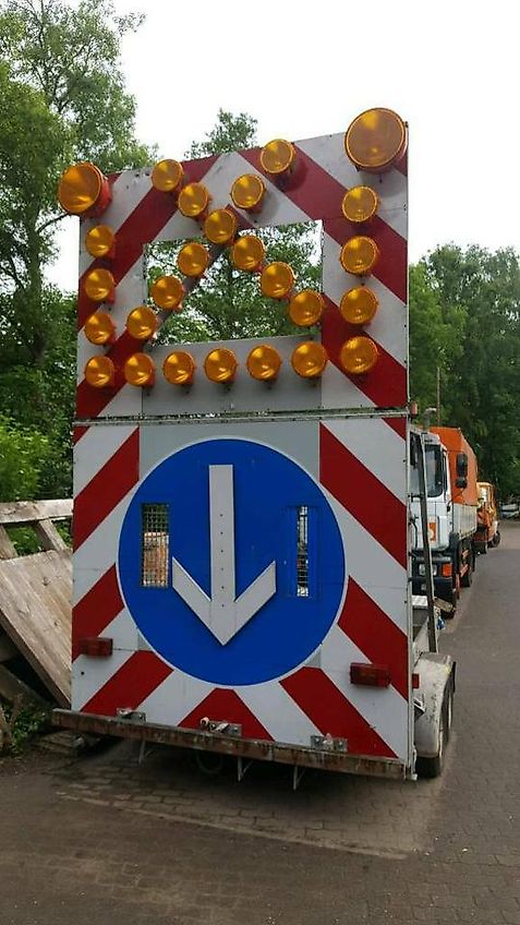 Nissen Absperrtafel Verkehrssicherungsanhänger Vz 616 615 horizon