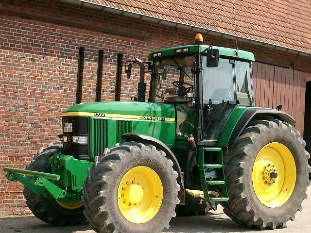 John Deere 7710