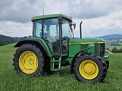 John Deere 6010