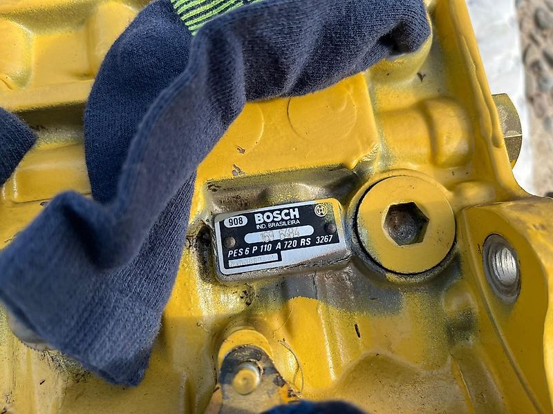 New Holland Einspritzpumpe TX 34, RSV650...1250P8A528-1, 1696484, 9400087441, 2415146114,