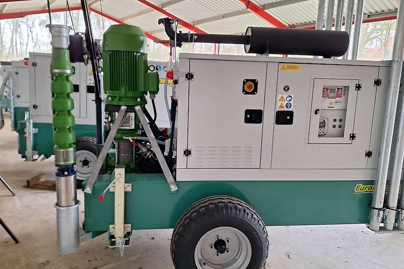 Euromacchine Doppelpumpen Lampo mit Unterwasserpumpe und Druckerhöhungspumpe