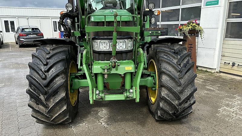 John Deere 6430