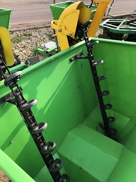Bomet 2-reihige Kartoffellegemaschine Pflanzmaschine S239