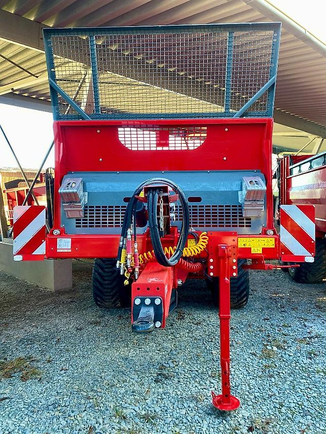 Unia Tytan 11 Premium Miststreuer 13,5 cbm Breitstreuwerk