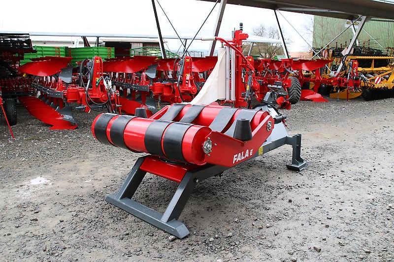 Unia FALA E Rundballen-Wickelgerät