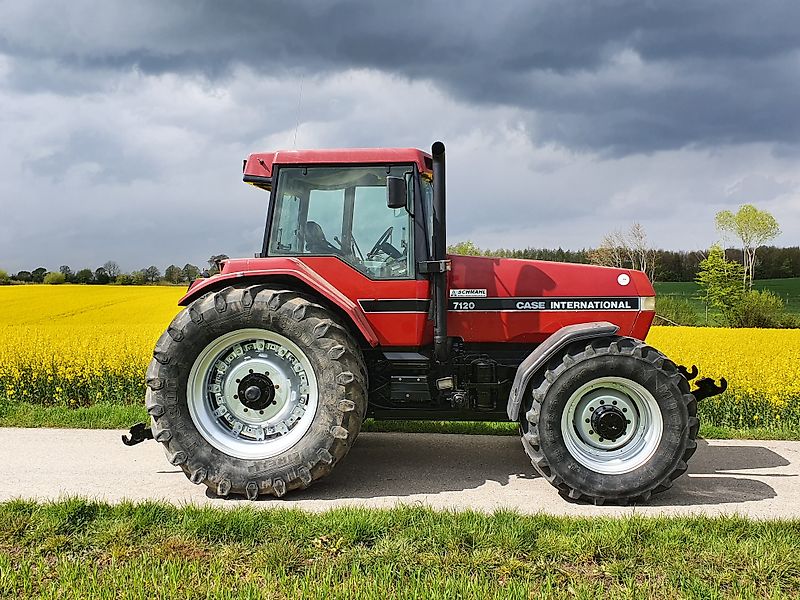 Case IH Magnum 7120