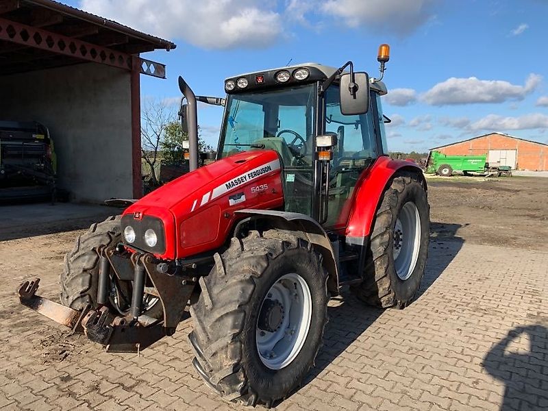 Massey Ferguson 5435