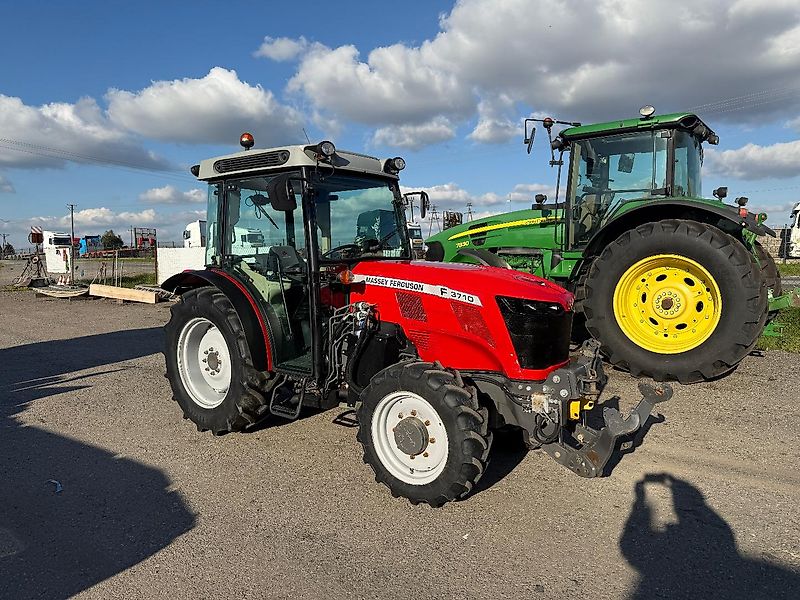 Massey Ferguson F3710