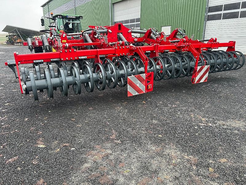 Unia Cross HP 6 vierbalkiger Flügelschargrubber Doppel U-Walze Auslösekraft 560kg