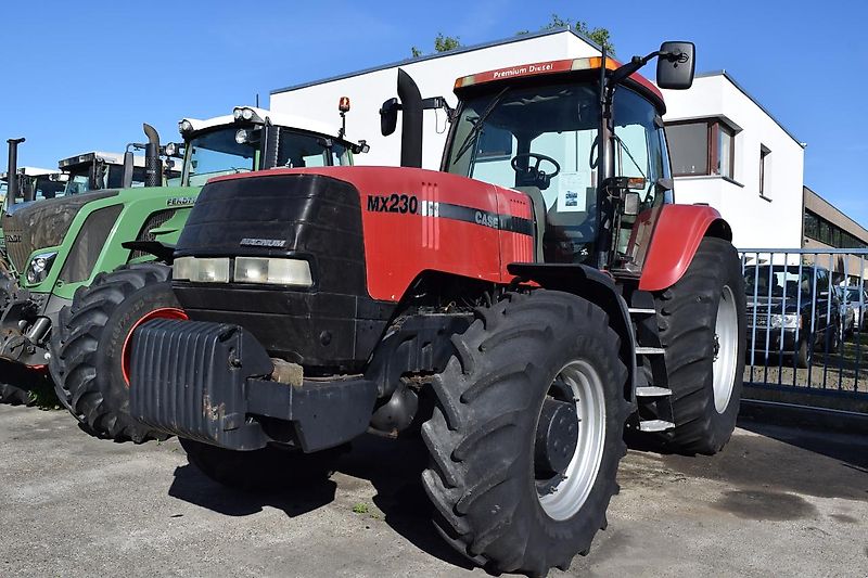 Case IH MX 230 Magnum