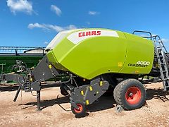 Claas Quadrant 4000 mit Sammelwagen