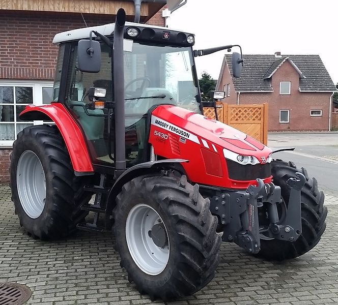 Massey Ferguson 5430 Erfahrungsbericht Titelbild