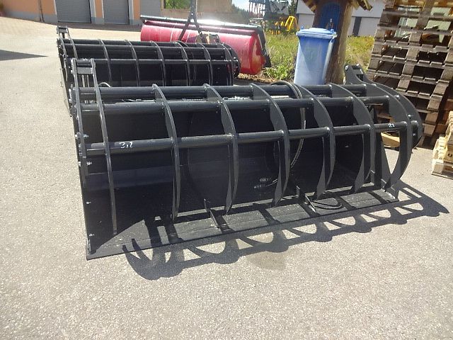 H L M - Siloreißschaufel  - Pelikanschaufel  -NEU-  verschiedene Breiten möglich - 1,5 Meter- 1,6 Meter - 1, 8 M  / 2 M / 2.2  M / 2,4 Meter- Euro SW- Anbau Silo Reißschaufel- Silogreifschaufel - Greifschaufel -Hydraulisch mit 2 Zylinder- verschiedene Größen