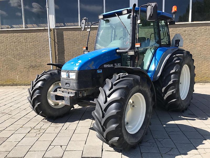 New Holland TL90