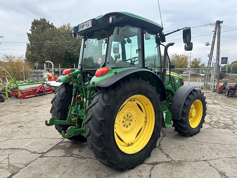 John Deere 5090M