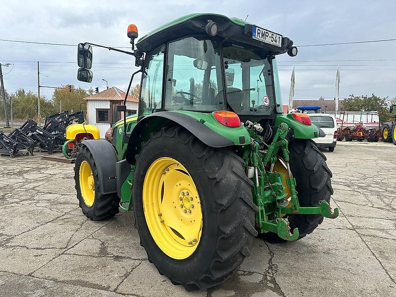 John Deere 5090M