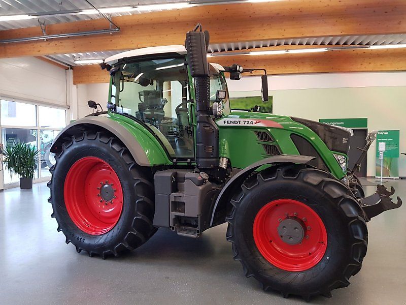 Fendt Vario 724 S4