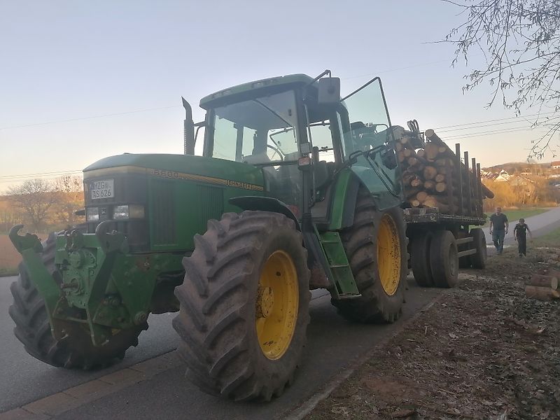 John Deere 6600