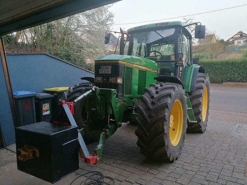 John Deere 6600