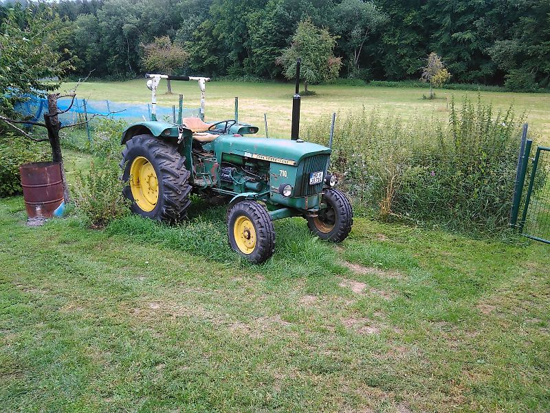 John Deere 710S