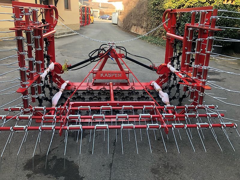 Zagroda Wiesenschleppe, Wiesenstriegel 5m breit