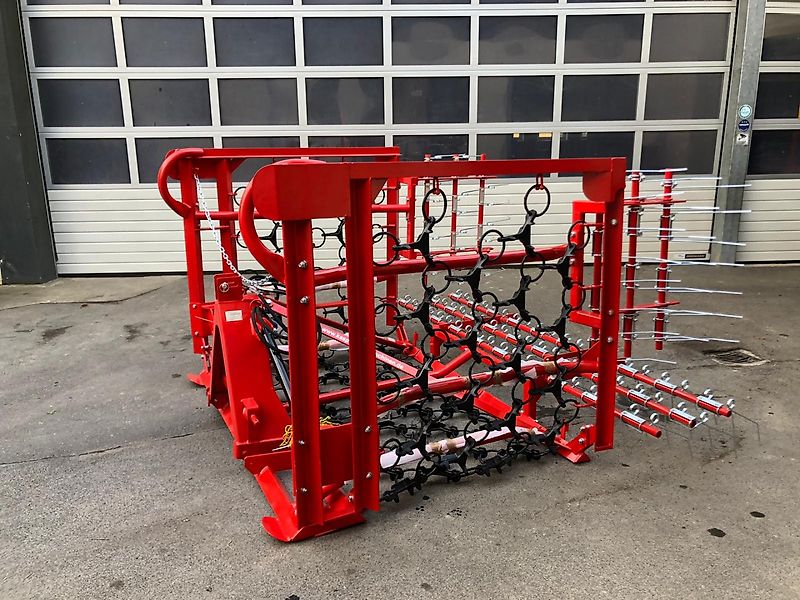 Zagroda Wiesenschleppe, Wiesenstriegel 5m breit