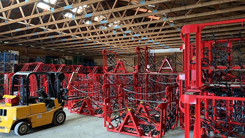 Zagroda Wiesenschleppe, Wiesenstriegel 5m breit