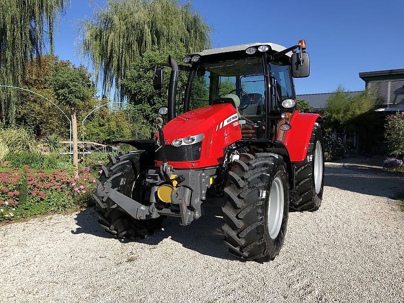 Massey Ferguson 5608