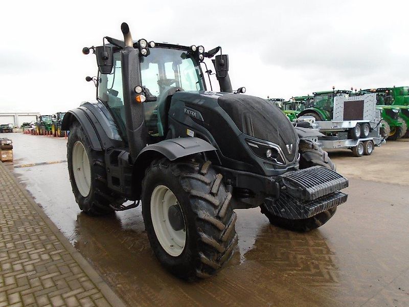 Valtra T174