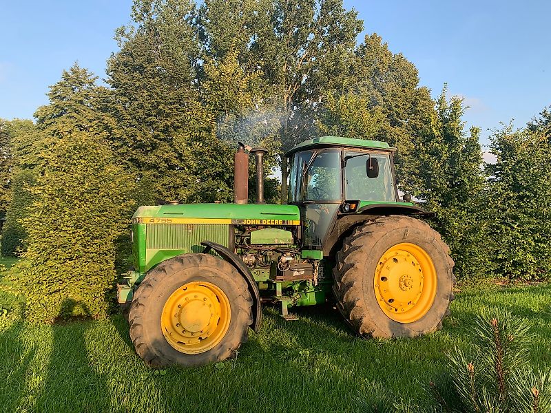 John Deere 4755