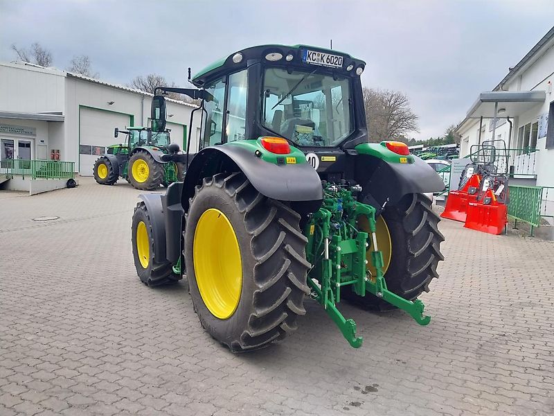 John Deere 6120M