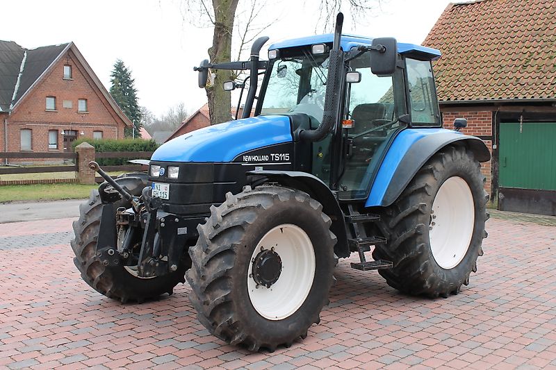 New Holland TS 115