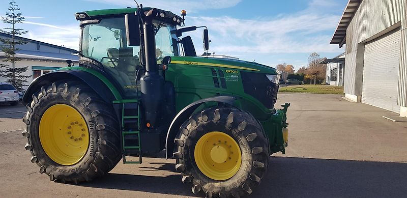 John Deere 6250R