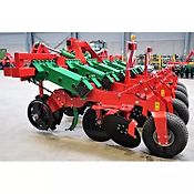 Agro-masz AGREGAT DO UPRAWY MIĘDZYRZĘDOWEJ (PIELNIK)/ZWISCHENREIHENBEARBEITUNGSGERÄT (UNKRAUTSTECHER)