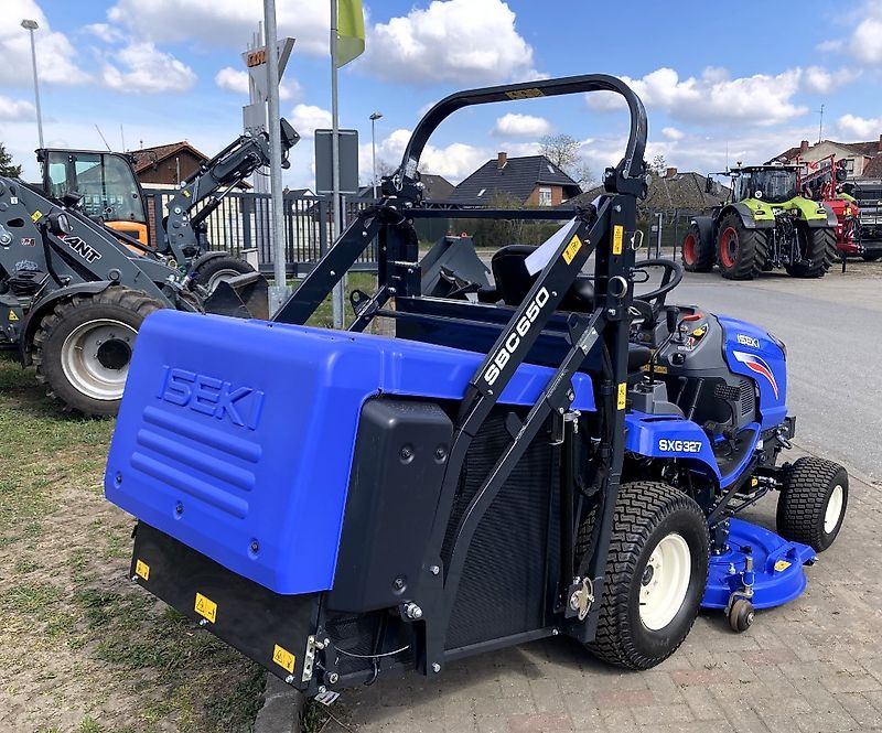 Iseki SXG 327 NEU Diesel-Rasentraktor-Hochentleerung