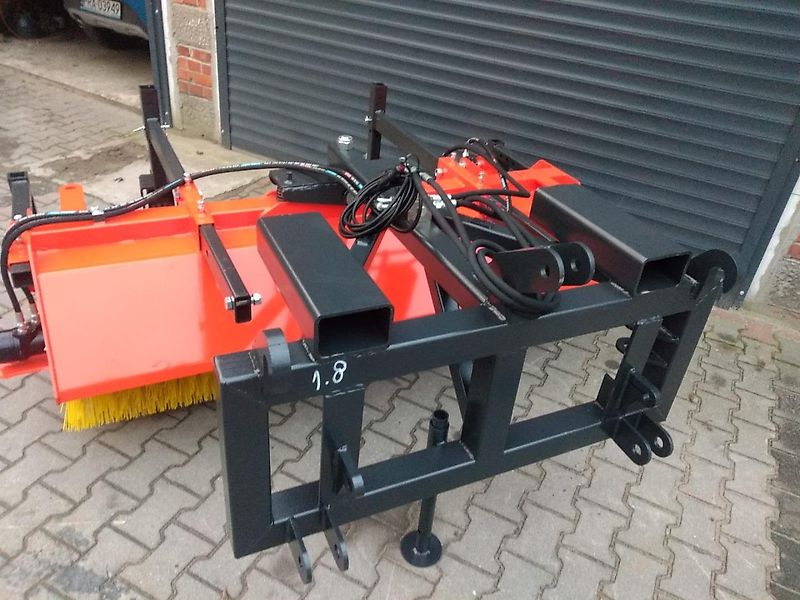 Metal-Technik Kehrbürste 2,4 M Stapler Euroaufnahme Dreipunkt 240 CM