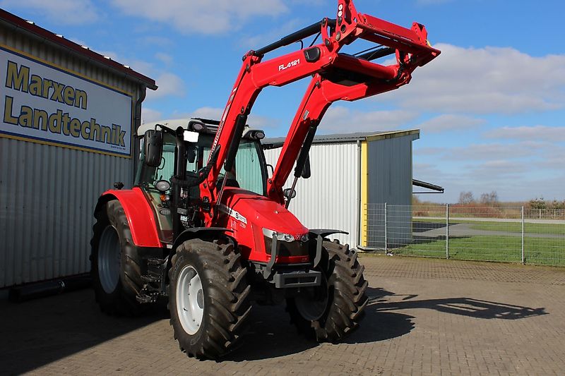 Massey Ferguson 5713S