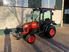 Kubota STW 40 Allrad Schlepper