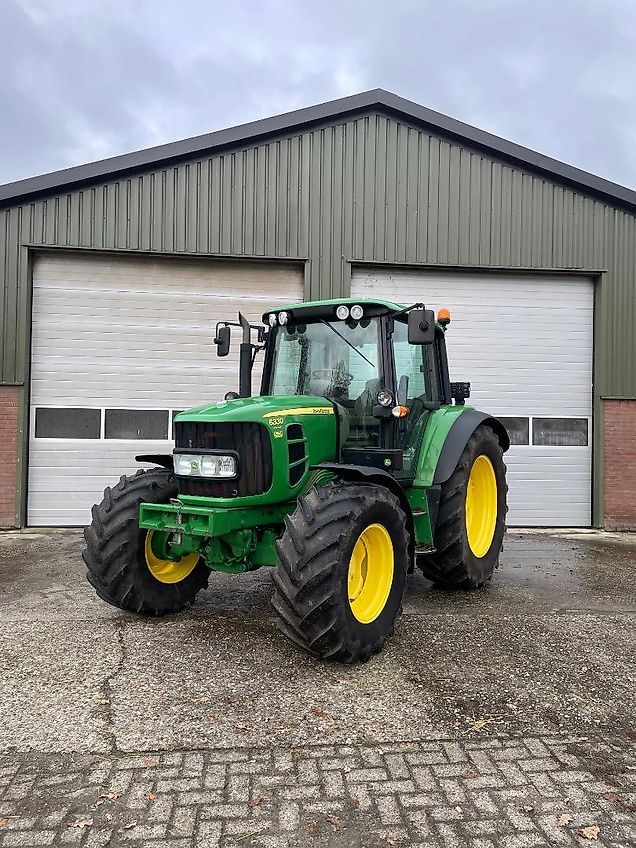 John Deere 6330