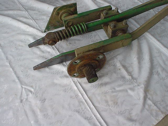 John Deere 336 Zuführer und Bleche