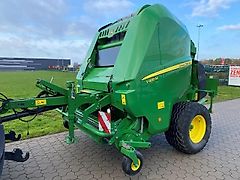 John Deere V 451 M