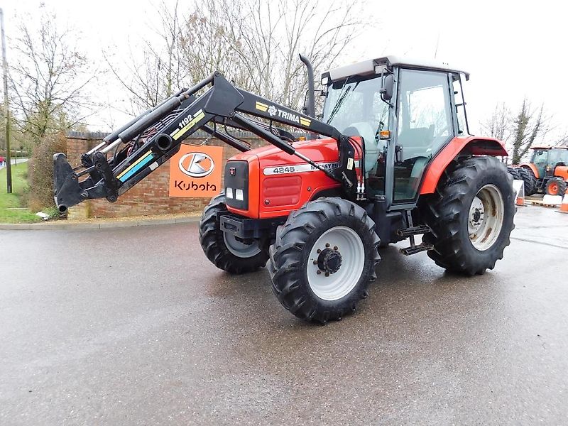 Massey Ferguson 4245