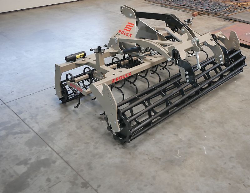 MD Rol-Ex Saatbettkombination mit Hitch AUS 2,5 m - 3,0 m