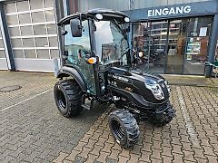 Solis 26 9+9 Panther, mit Kabine und Industrie