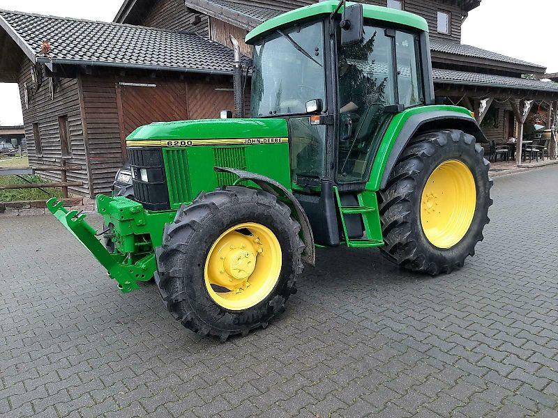 John Deere 6200