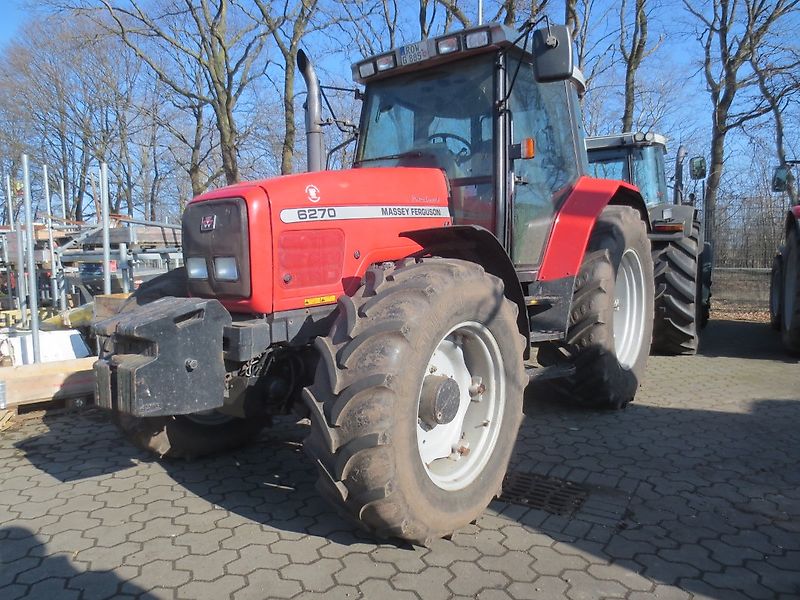 Massey Ferguson 6270