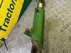 John Deere LH TRIPLE LINK SUSPENSION CYLINDER TLS (used) - John Deere 7020, 7030